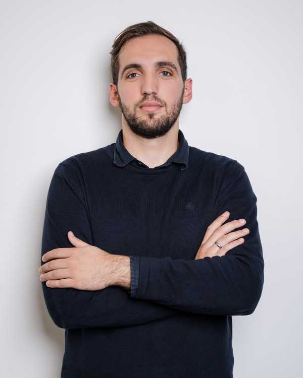 Edgar-Mendonça Edgar Mendonca, Property agent