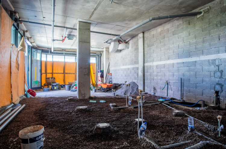 construction-initial-stage-funchal-madeira Beginning of café construction project in Funchal by Madeira Construction