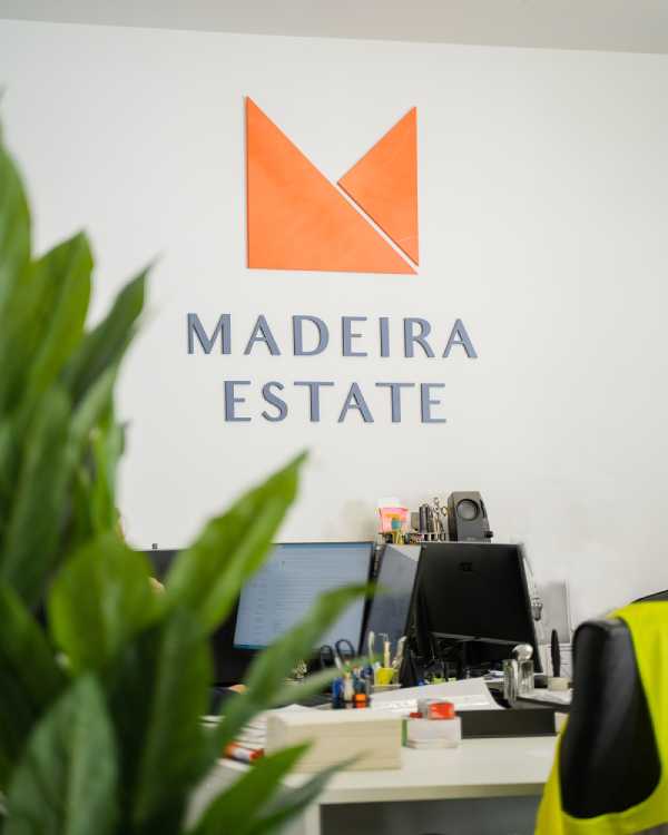 Madeira Real Estate office Madeira Real Estate office